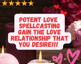 Könnte beinhalten: Eine rosa und weiße Grafik mit dem Text "POTENT LOVE SPELLCASTING GAIN THE LOVE RELATIONSHIP THAT YOU DESIRE!!!" mit fünf gelben Sternen über dem Text und rosa Herzen unter dem Text. Die Grafik ist vor dem Hintergrund von drei brennenden Kerzen und rosa Blumen platziert.