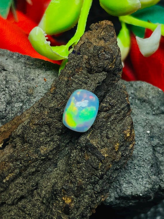AAA Ethiopian Opal Cabochon: 8x6mm Cushion Cut Gemstone