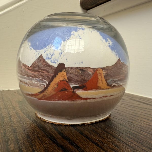 Pisapapeles de globo terráqueo de cristal pintado con arena vintage - Escena del desierto, montañas, suroeste, Monument Valley, indígena, artesanía, hecho a mano