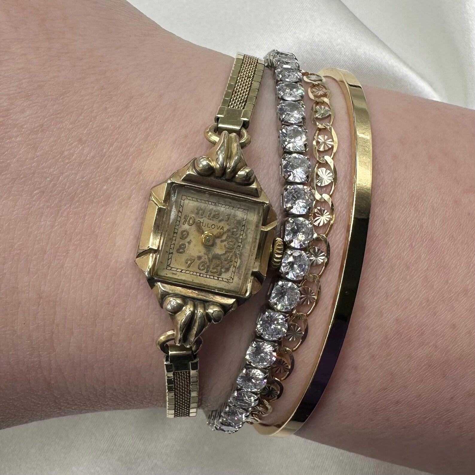 10k RGP Gold 1945 Bulova Wind-up Watch - Etsy