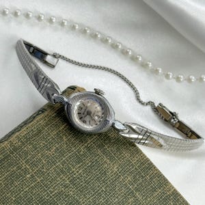 Vintage Benrus Wind-Up Watch with Detailed Band