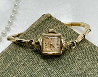 1950's Dainty Elgin De Luxe 10k RGP Wind-Up Watch