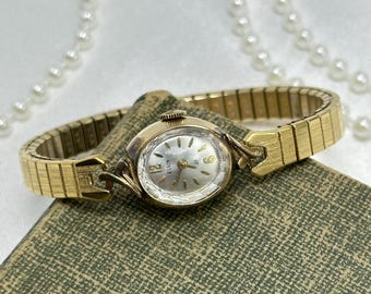 10k RGP Dainty Vintage Oval Dial Elgin 21 Jewels Wind-Up Cocktail Watch