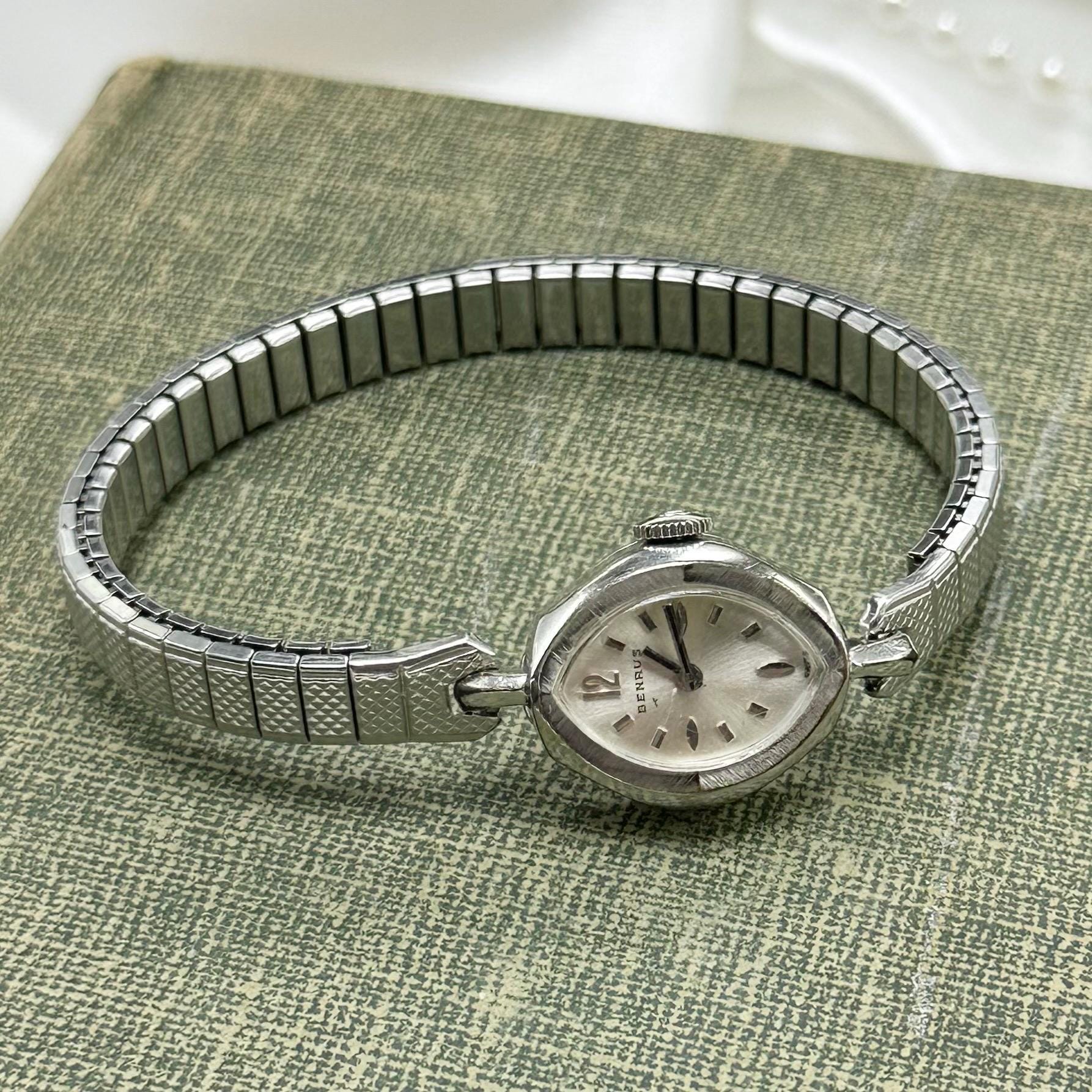 Vintage Benrus Ladies Mechanical Watch – Silver Tone Bracelet – Not Running 14k Gold Plated Silver 1950 main image 2