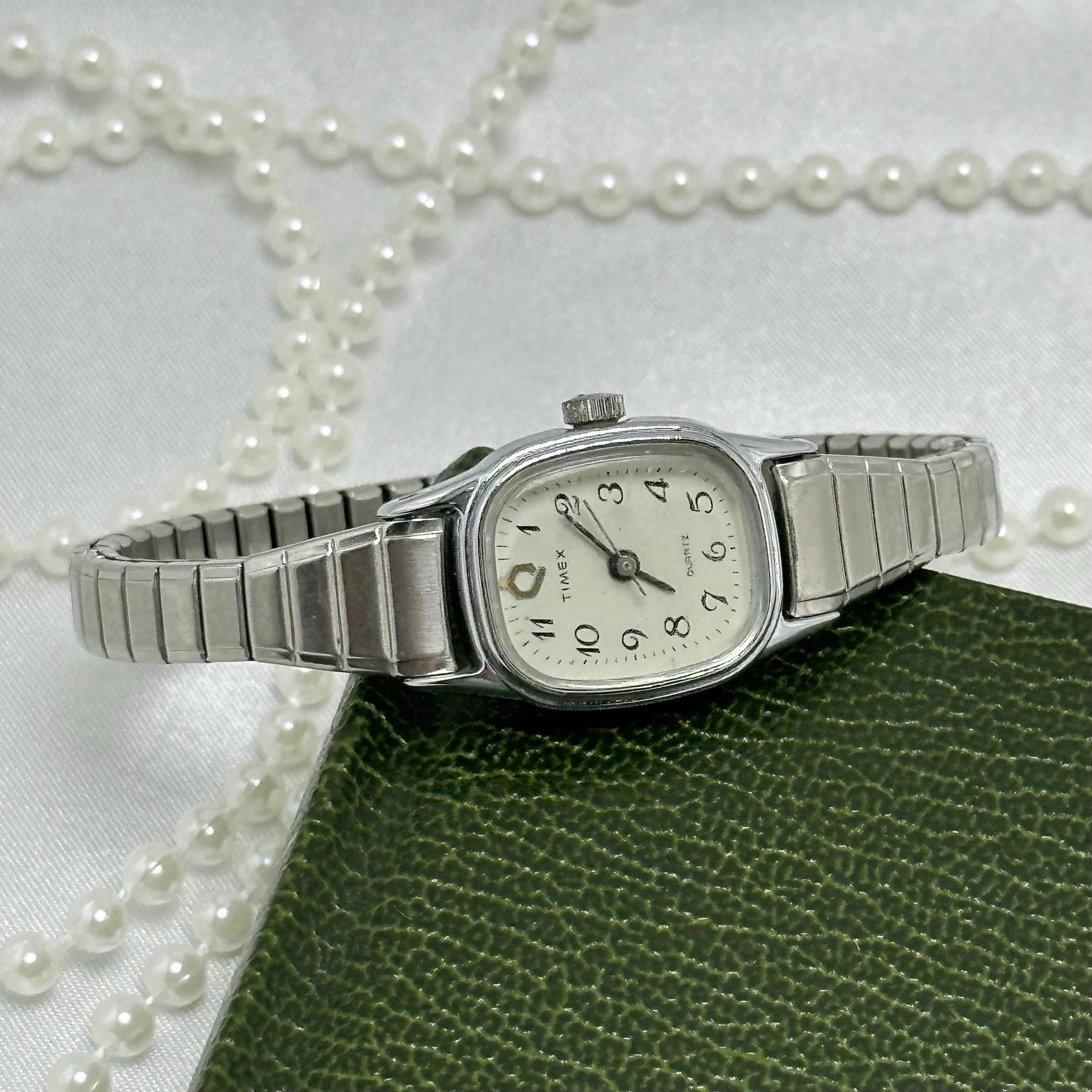 Timex vintage Q Cushion Watch Silver Tone Quartz rare unisex  watch Q Timex - Etsy main image 4