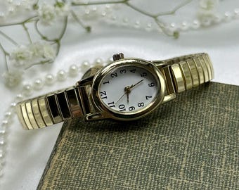 Classic Gold Oval Dial Watch