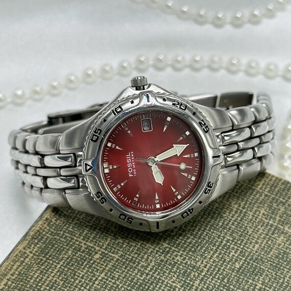 Red Dial Fossil Watch with Rotating Bezel - image 1