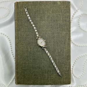 Gloria Vanderbilt Diamond Watch - Etsy display picture 1