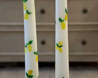 Velas cónicas de limón pintadas a mano