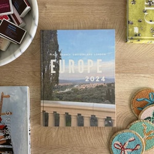 Vacation Book Template Fully Customizable on Canva---Digital Download (not a physical product)