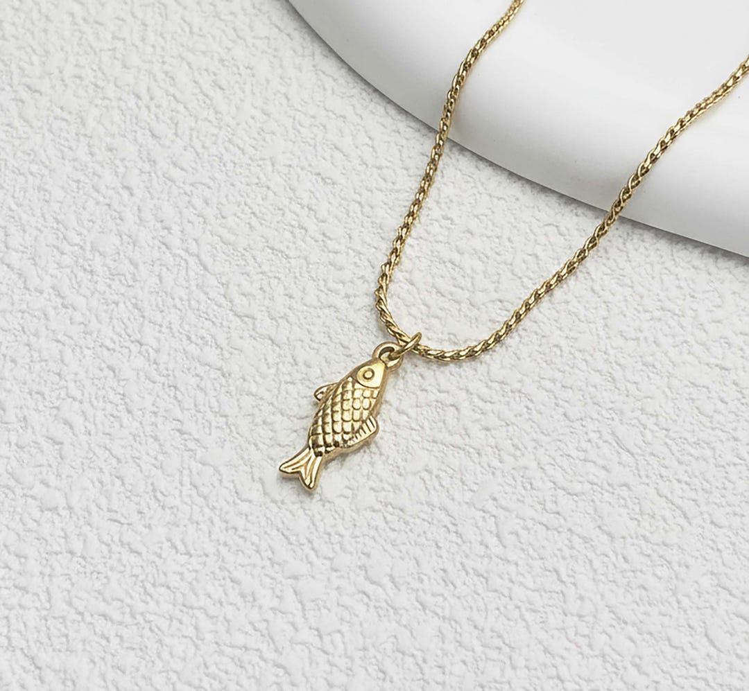 Jwelleries Fish Gold Fish Necklace – Dainty Ocean-inspired Jewelry for Everyday Wear ...