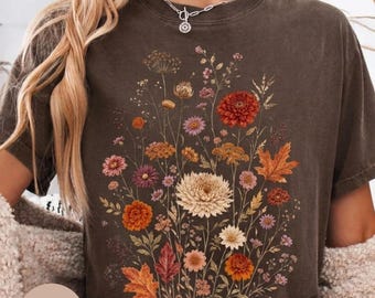 Comfort Colors® Autumn Wildflowers Shirt, Delicate Printed Fall Flowers Boho T-shirt, Vintage Botanical Print, Retro Fall Leaves Floral Tee