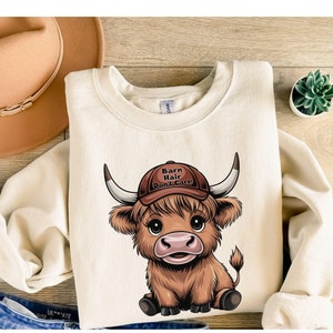 Highland Cow Sweatshirt, Highland Cow Crewneck, Highlands Cows, Western Crewneck, Highland Cow Shirt, Cute Cow Shirt, Gift for her, Cow Gift