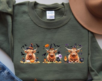 Highland Cow Halloween Sweatshirt, Highlands Cows, Cow Gift for Her, Cute Halloween Shirt, Highland Cow Gift, Spooky Season, Cow Lover Gift