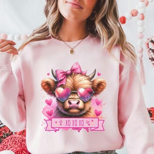 Highland Cow Sweatshirt, Valentine Coquette Shirt, Cute Highland Cow, Cute Cow T-Shirt, Baby Highland Cow Shirt, Cow Gift, Girlfriend Gift