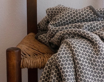 Modern Tradicional Portuguese Blanket | Cotton Bed Cover | Sofa Coverlet | Sustainable Home Decor | Woven Covering Made in Portugal