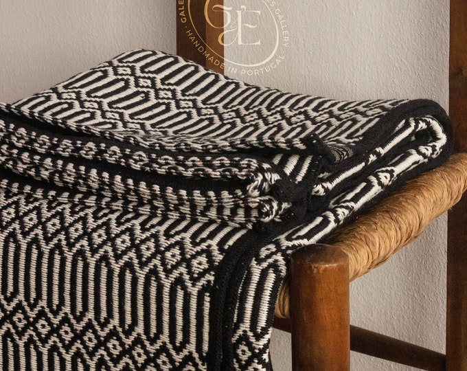 Traditional Portuguese Modern Picnic Blanket Cotton Bed or Sofa