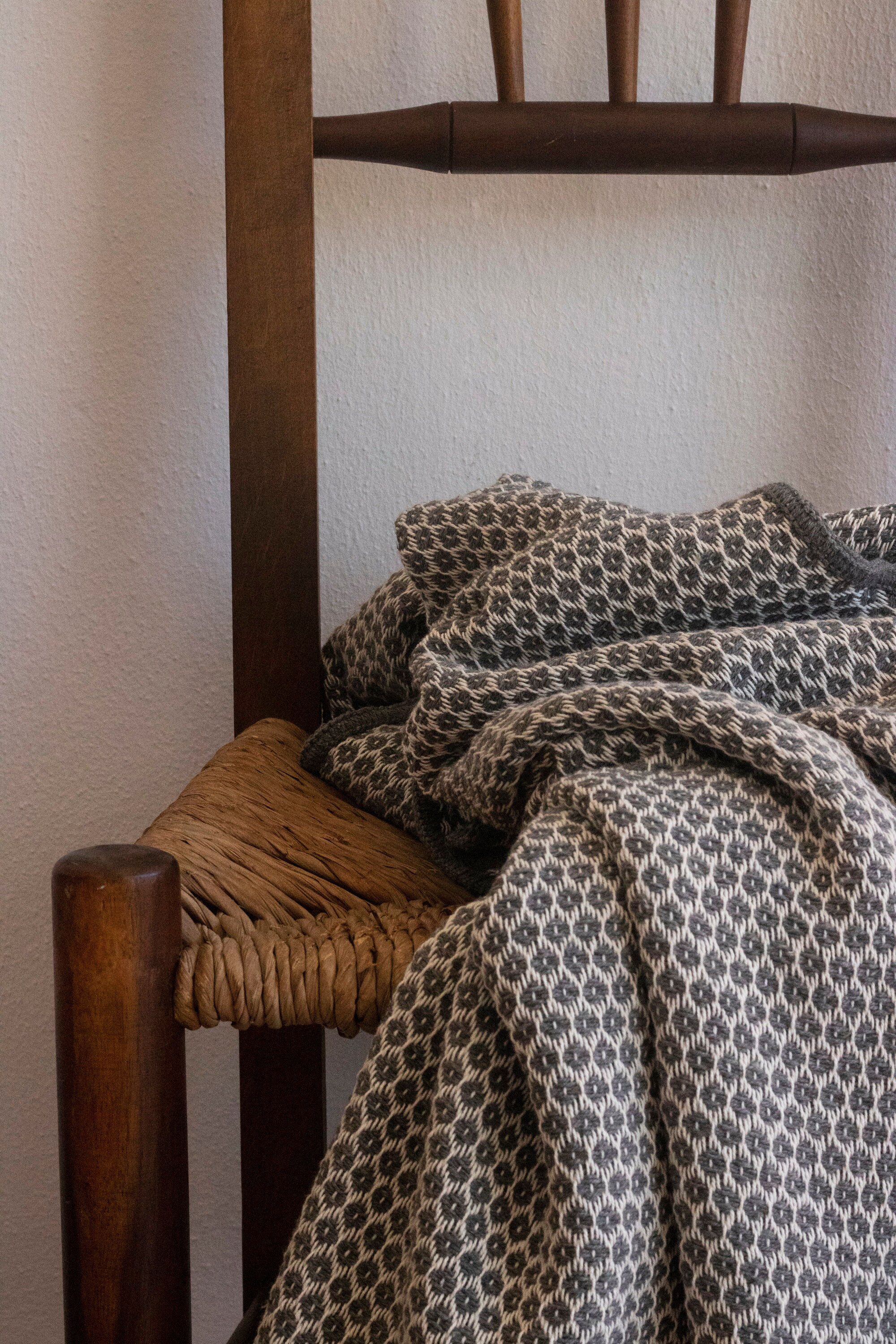 Traditionele Portugese moderne deken | Katoenen/Wollen Bed- of Bankdeken | Ecologische duurzame decoratie | Gemaakt op weefgetouw | Portugal