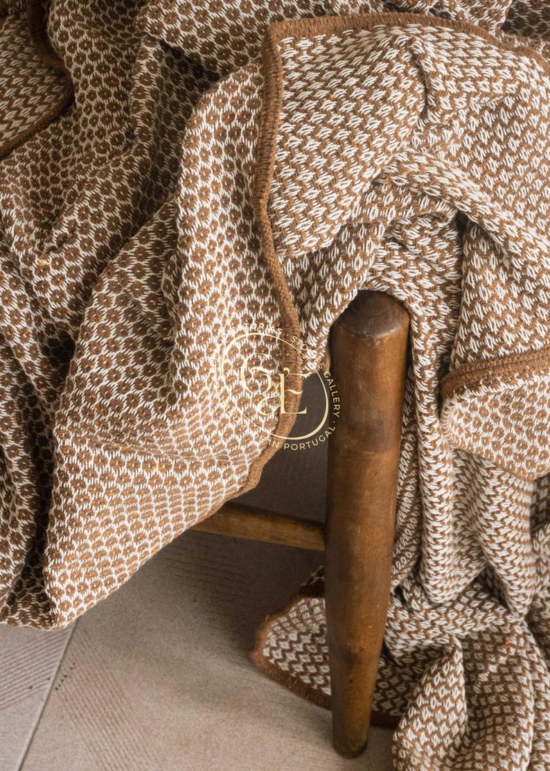 Modern Tradicional Portuguese Blanket | Cotton Bed Cover | Sofa Coverlet | Sustainable Home Decor | Woven Covering Made in Portugal image 4