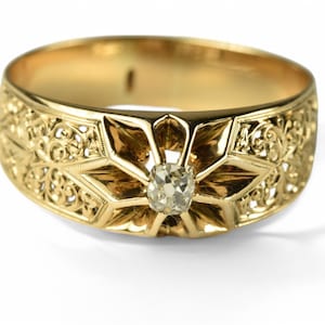 A Star is Born - Antique ring made of yellow gold (585/14ct), solitaire/old cut diamond (approx. 0.2 ct), historicism, 19th century, Victorian
