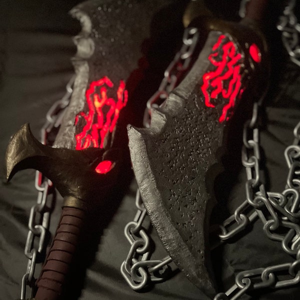 God of War Kratos Light-up STAND included Ragnarock Blade of Chaos Swords for larping, HAND-MADE, Fantasy Costume, Cosplay (God of War 2018)