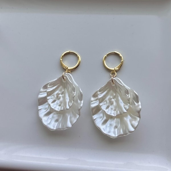 Layered Shell & Pearl Dangly Earrings, Sea Shell  Silver Gold Hoops, Beachy Ocean Lover Jewelry, Minimalist Jewelry, Mother’s Day Gift