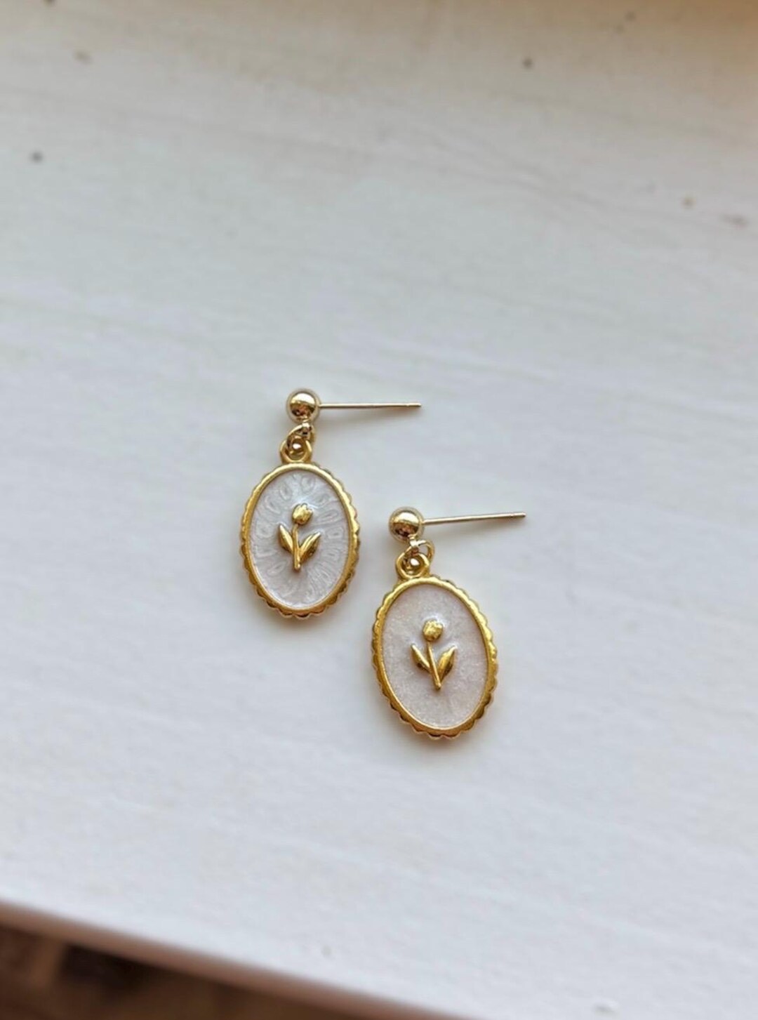 Ismaël 18K Gold Vintage Floral Hoop Earring