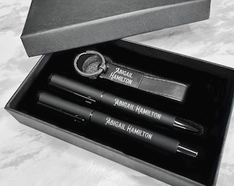 Set de regalo con bolígrafo y llavero personalizado - Regalos para clientes corporativos