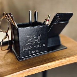 Personalized Leather Desk Organizer - Custom Office Caddy for Pens, Phone & Glasses - Gift for Boss or Colleague