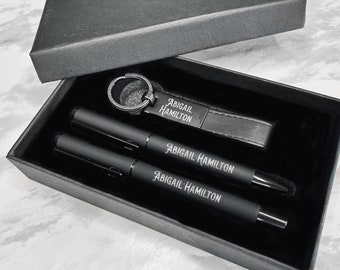 Bolígrafos con nombre personalizado y llavero personalizado, idea de caja de regalo para cumpleaños y bodas