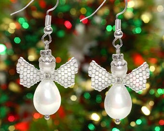 Patrón de pendientes de ángel de perla con alas de punto ladrillo para descargar.