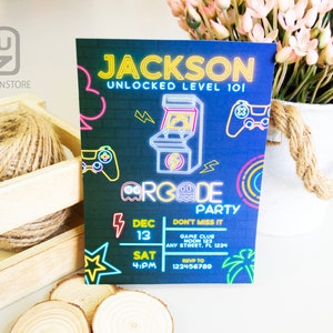 Videospiel-Geburtstagseinladungsvorlage, Arcade-Spieleinladung, Neonlicht, grünblaues Licht, Kindereinladung, Jungenspielparty, bearbeitbare Canva