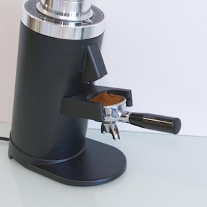 DF64 portafilter holder for La Pavoni (pre 2000, 49mm)  |  grind directly to the portafilter basket and enyoy coffe making routine