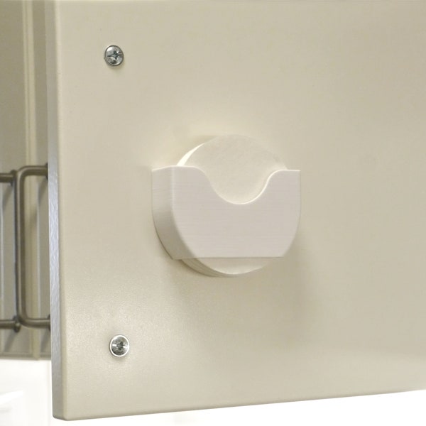 Soporte para filtro Aeropress para puerta de armario con cinta adhesiva