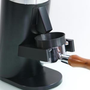 DF54 54mm Breville Sage 870/878/880 portafilter holder, with optional funnel  |  grind directly to the portafilter basket