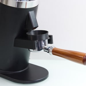 DF64 51mm Delonghi portafilter holder (3 ears), with optional funnel | grind directly into the portafilter and enjoy coffee making routine