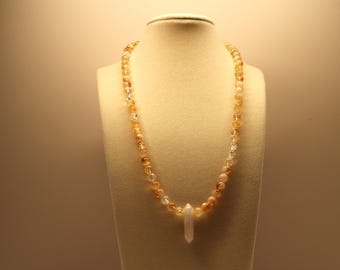 El Devenir / Colgante de Piedra Lunar con Citrino y Nácar / Collar 333 Nuevos Comienzos