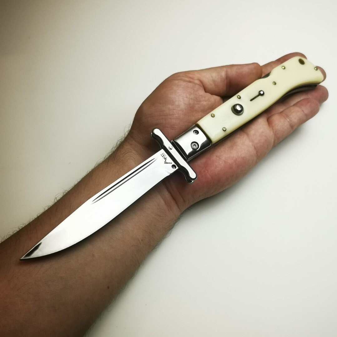 Vintage Gangster Style Knife. Classic Bowie Blade Pocket Knife. Man's Folding Knife.