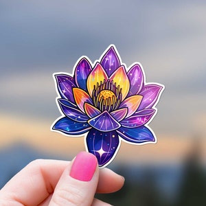 Celestial Sparkle Lotus Aufkleber, leuchtende Blume Lotus Aufkleber, buddhistische rosa lila Blüte, Zen für Wasserflasche Kindle Handytasche Laptop