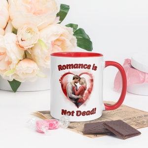 Romanze ist nicht tot ... Tasse, Valentinstag Geschenk, Valentinstag Geschenk für Sie / Ihn, Valentinstag Geschenk für Mädchen, Lustige Valentinstag, KOSTENLOSER Versand!