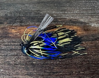 3/8oz Weedless Football Jig.          ( Blue Spider )