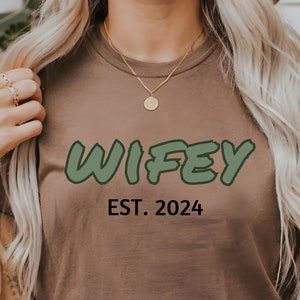 Honeymoon t-shirt, Custom Hubby or Wifey EST. 2025 Comfort Colors Unisex size tshirt gift, Wedding gift for Just Married Bride and Groom Tee