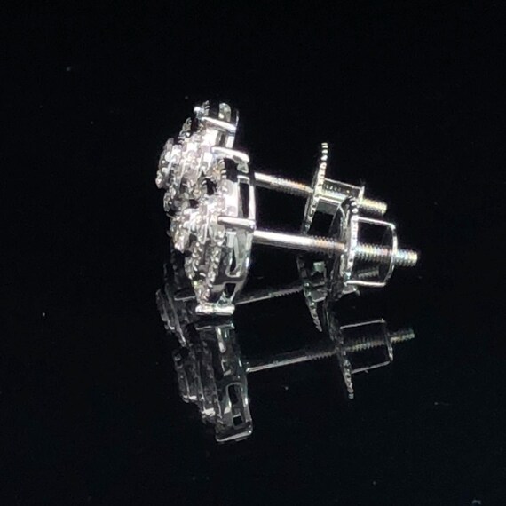 10K White Gold With 0.59CT Natural Diamond - Round Cut Stud