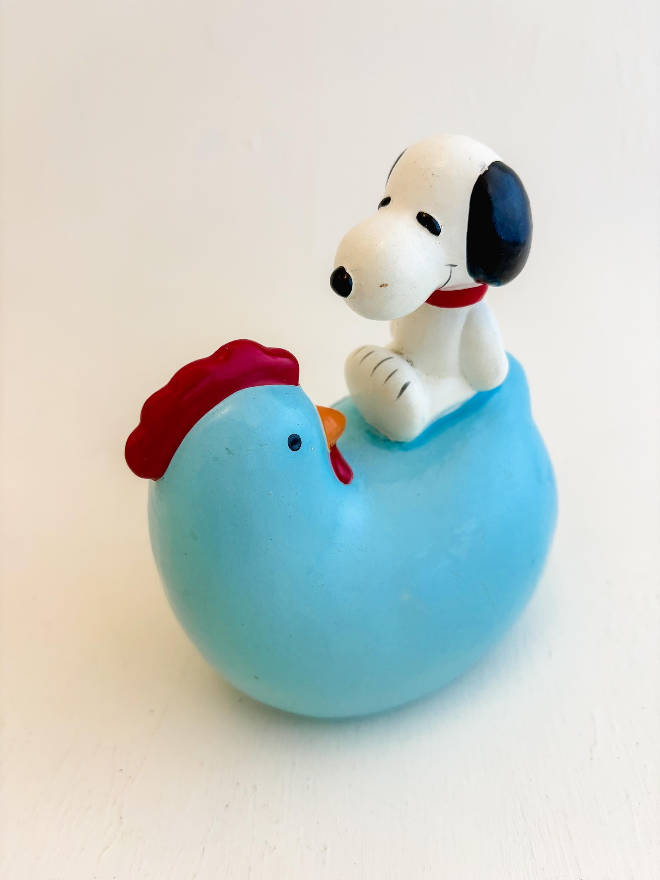 ヴィンテージ PEANUTS スヌーピー バンク Vintage Peanuts Snoopy Sitting on a Blue Chicken/hen Coin