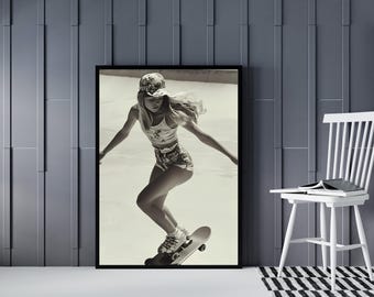 Retro California Skater Girl Print, art mural vintage skateboard noir et blanc, chambre d'enfant et déco ado