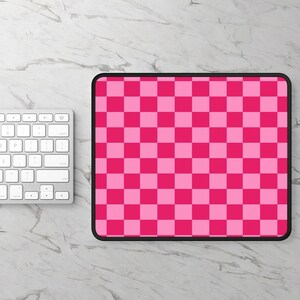 Pink Checkerboard Gaming Mouse Pad Retro Vaporcore Desk Mat Stylish Workspace Accessory Aesthetic Soft Non-Slip Desk Mat for Office or Home