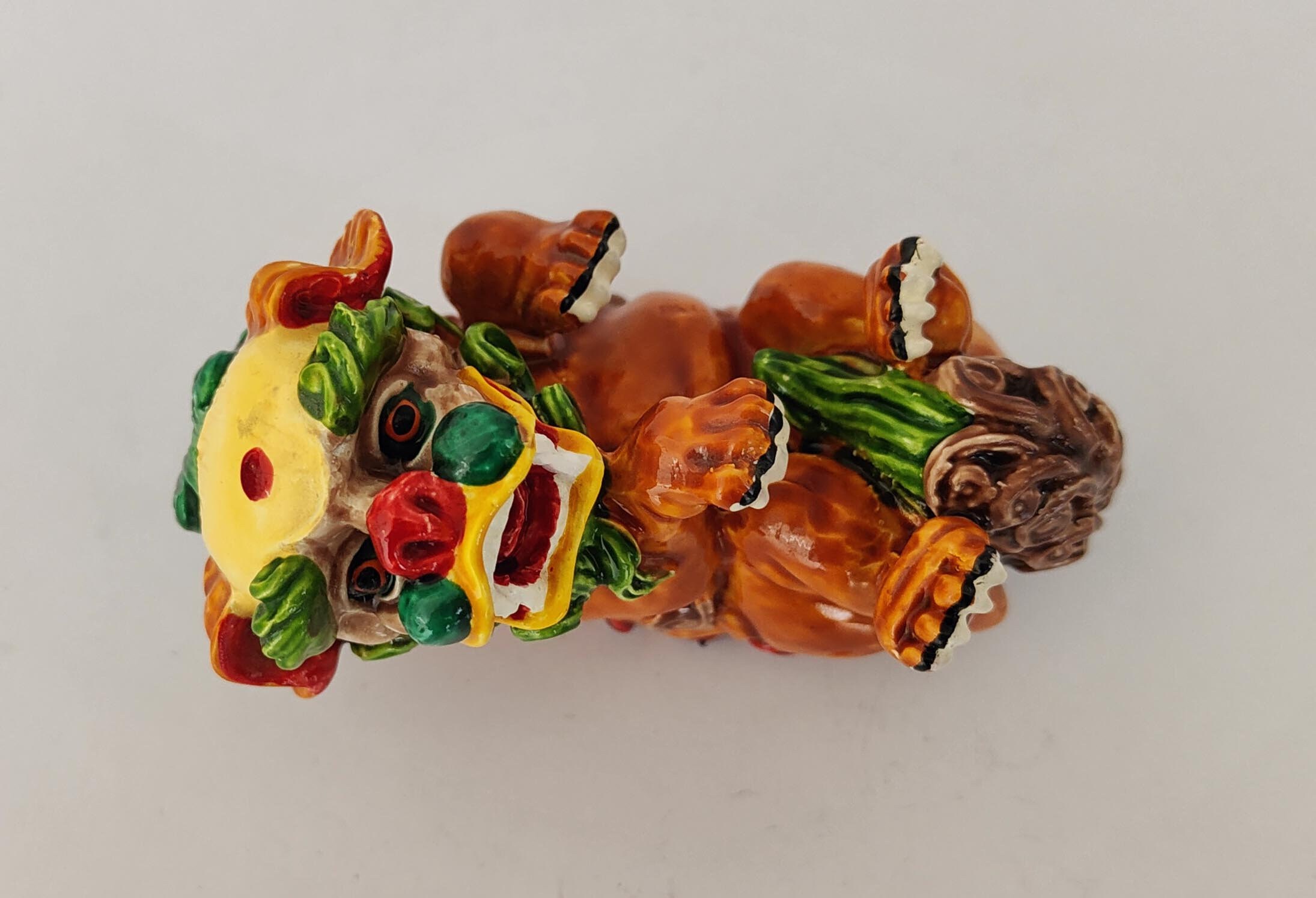 可愛い犬　中国陶器　野菜柄　置物　インテリア インテリア小物 可愛い犬 中国陶器 野菜柄 置物 インテリア