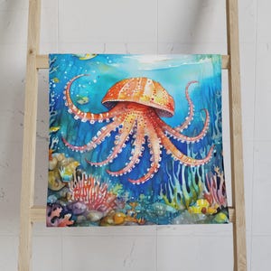 Octopus Hand Towel Underwater Sea Creature Towel, Bathroom Decor Ocean Theme Guest Towel Nautical Towel, Coastal Home Gift
