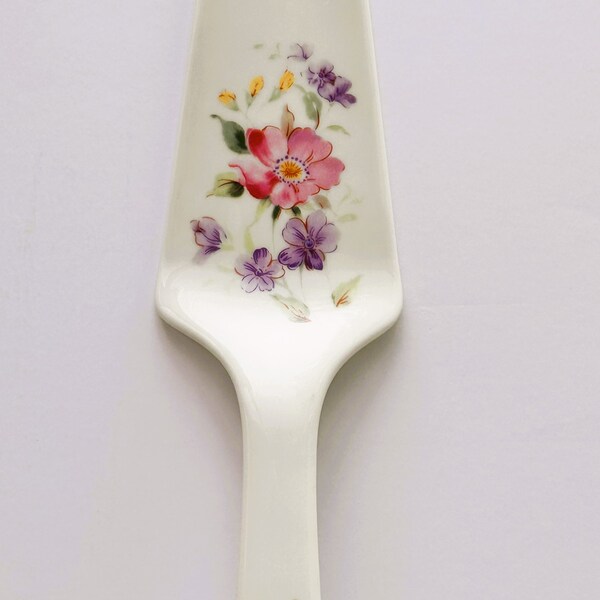 ANDREA by SADEK Pie and Cake Porcelain Server Floral Cake Server 10"