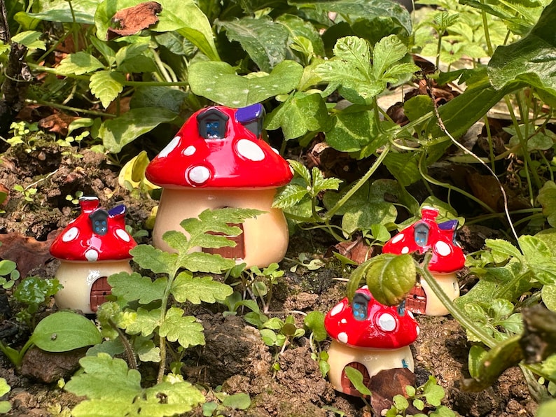 Resin Mushroom House Set Red Miniature Fairy Homes, 4-piece - Etsy